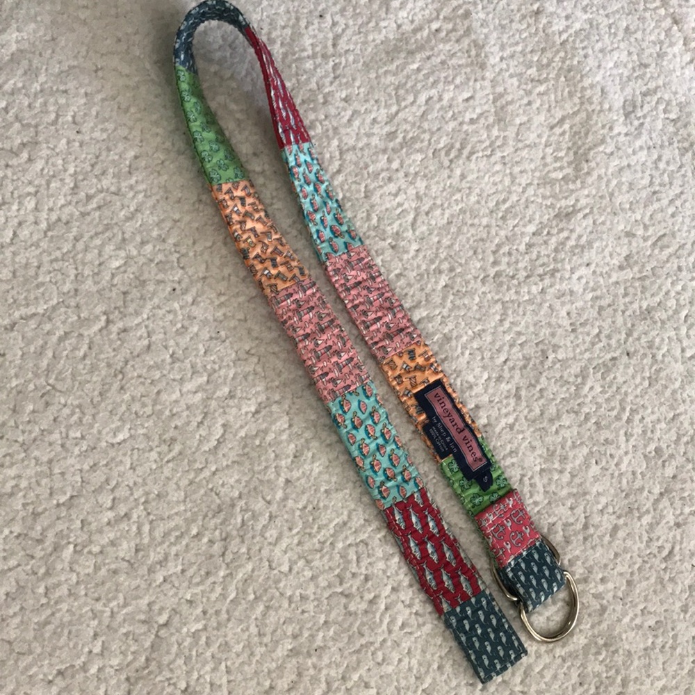 Vineyard vines belt size small unisex